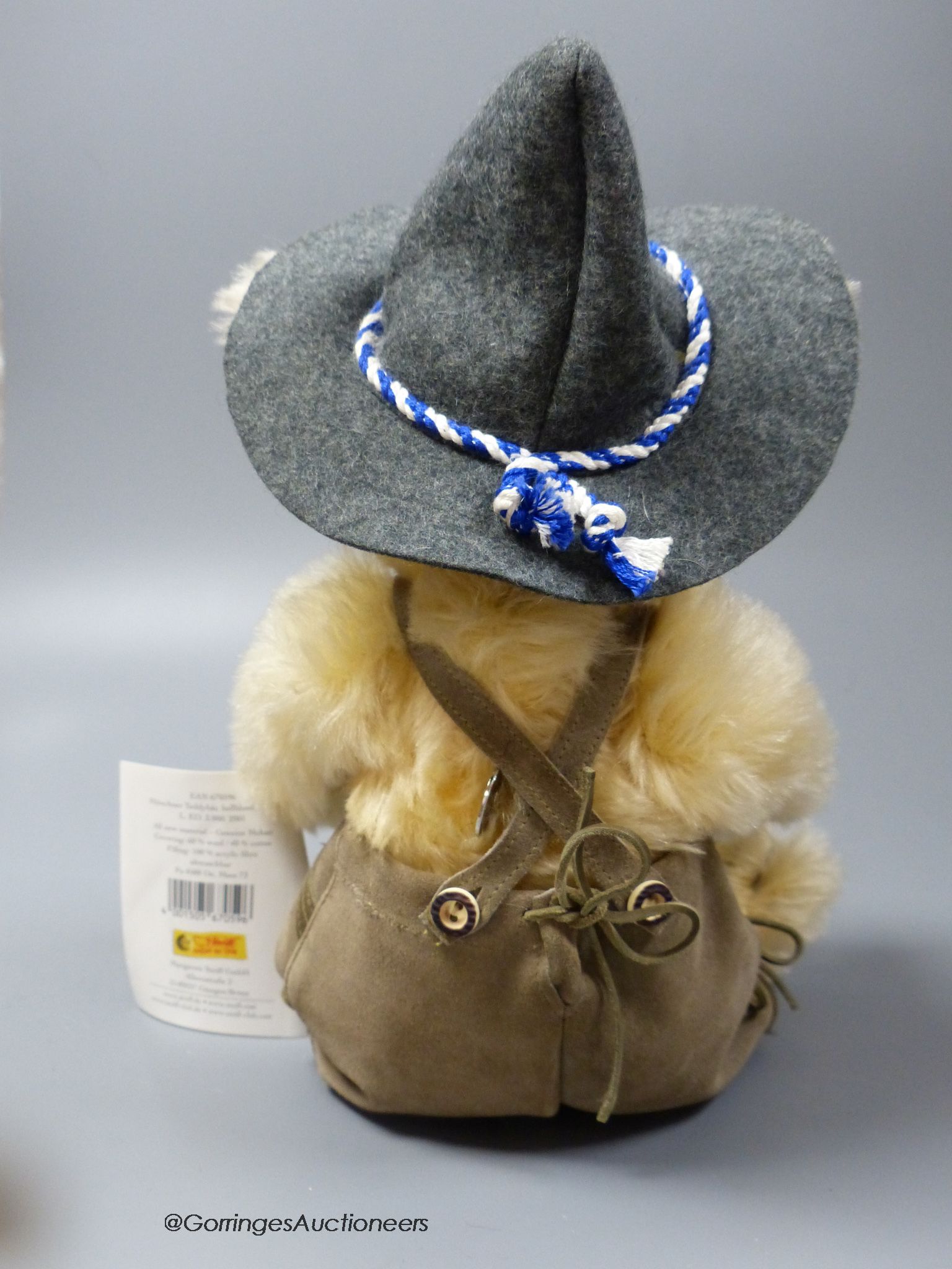 A Steiff limited edition musical Deutche bear